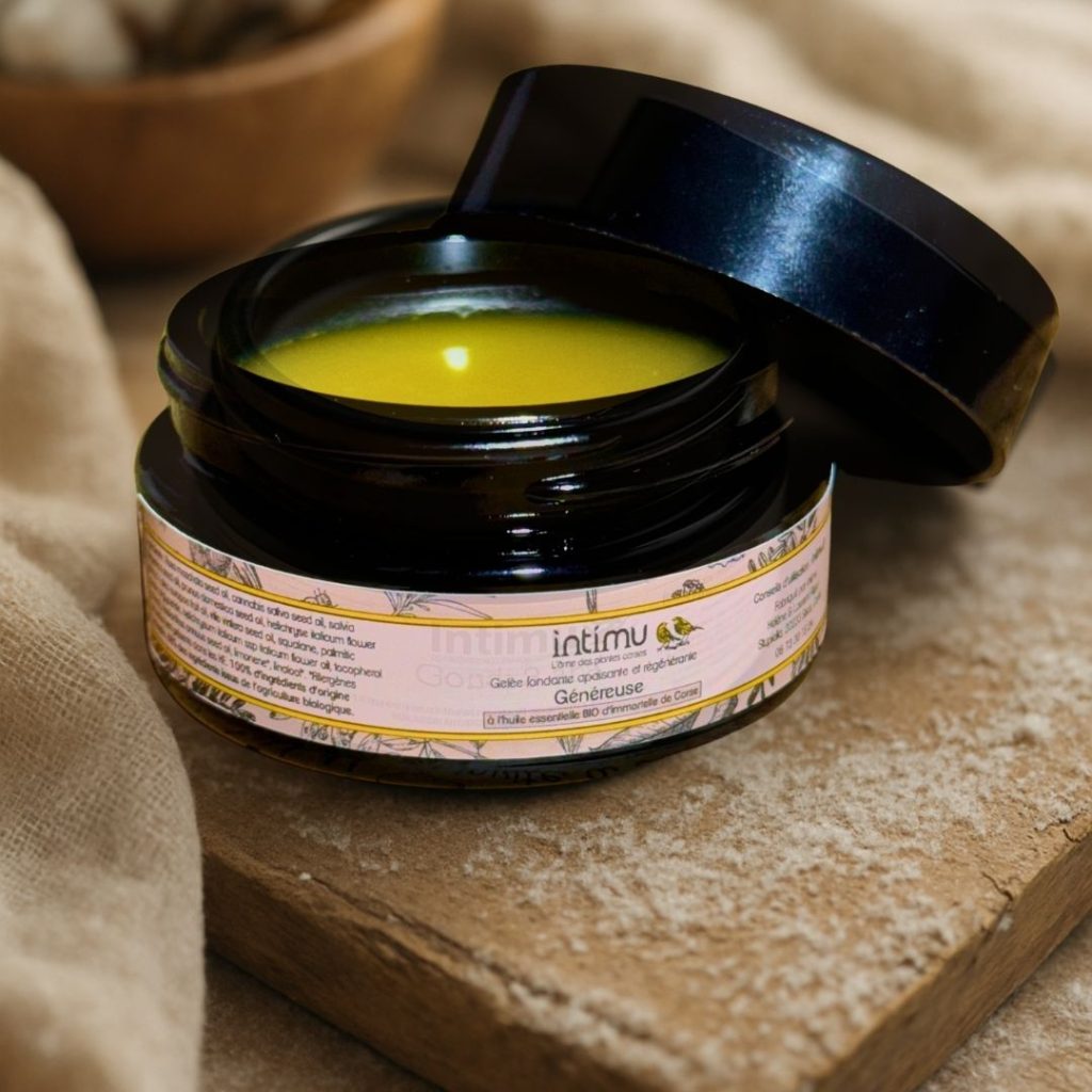 Gelée Généreuse Intimu ouverte dans une lumière chaude, soin nourrissant recommandé pour l’hiver