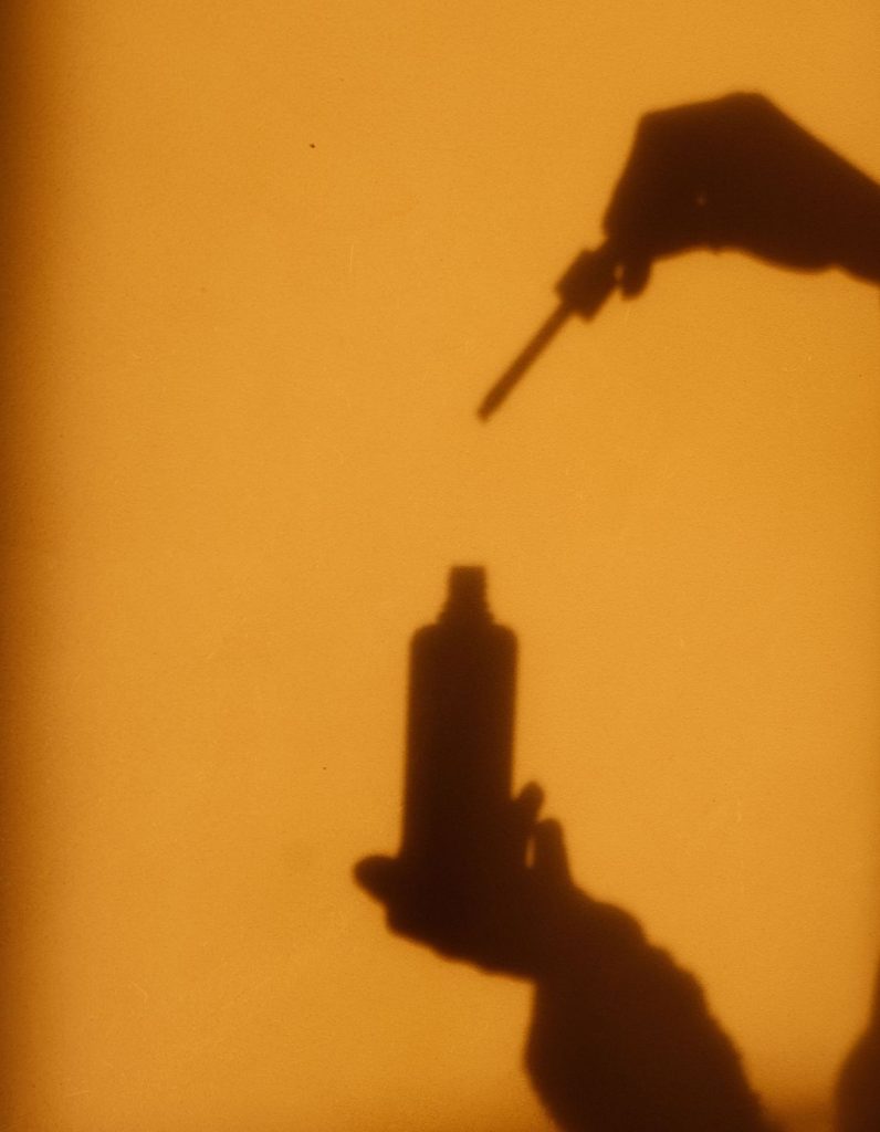 serum à l'immortelle pour action anti-âge