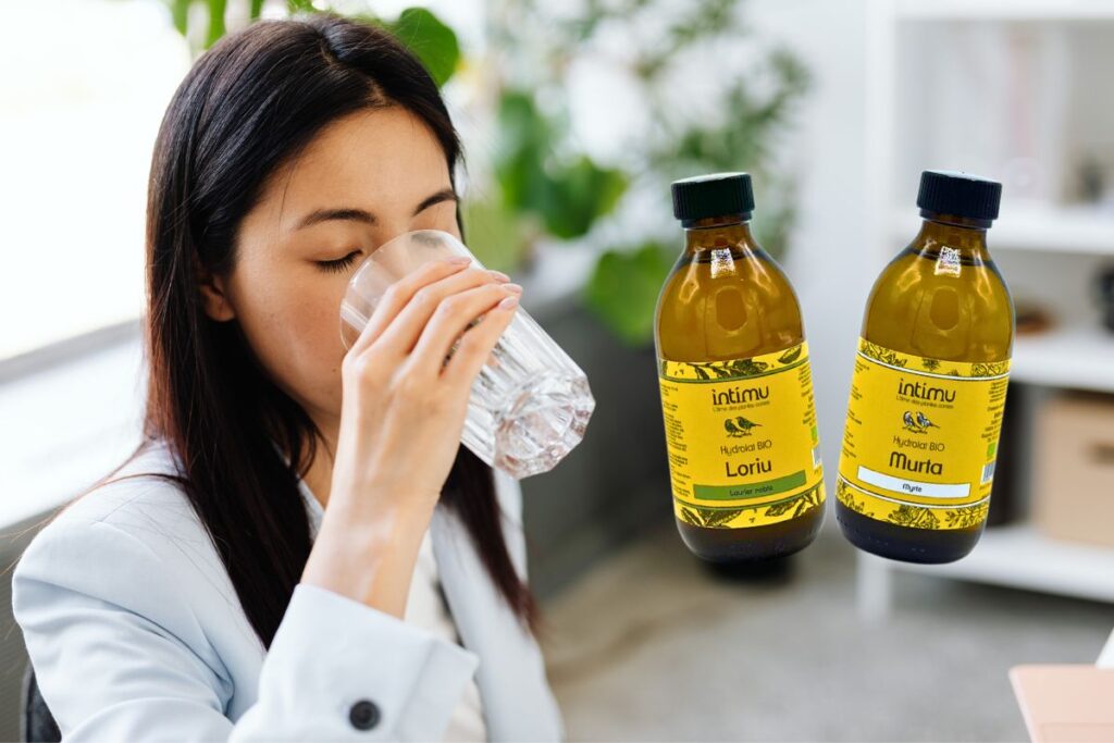 Boire de l'hydrolat de myrte ou de laurier pour combattre les maux d'hiver